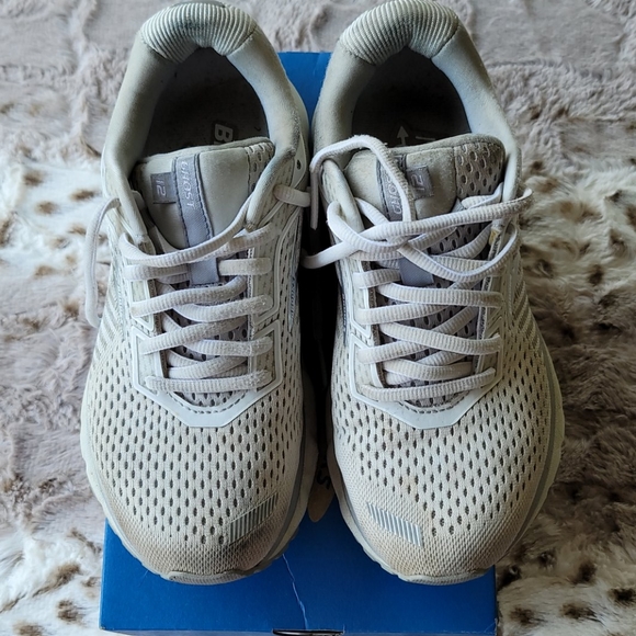 Brooks Ghost 12 - Picture 2 of 10